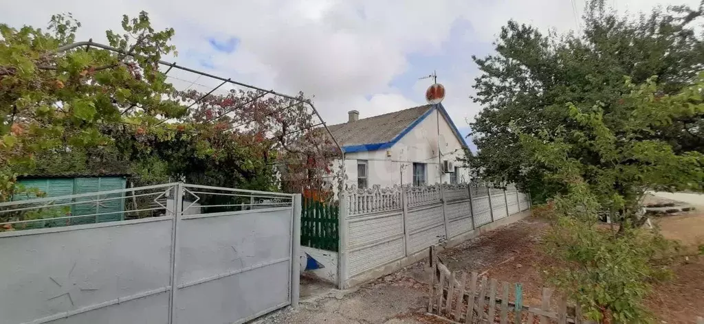 Дом в Крым, Кировский район, с. Владиславовка ул. Ленина (64 м) - Фото 1