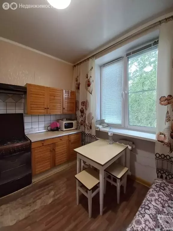 3-комнатная квартира: Новокуйбышевск, улица Успенского, 3 (76.3 м) - Фото 2