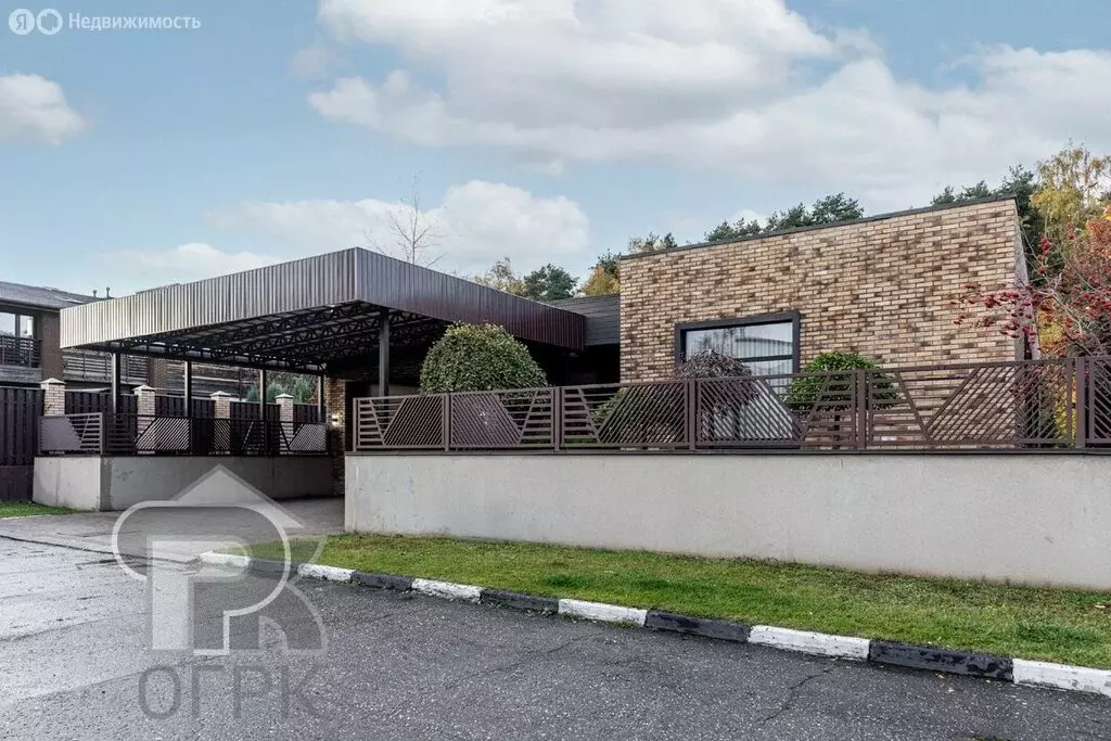 Дом в деревня Глухово, Ильинская улица, 7/1 (329.6 м) - Фото 1