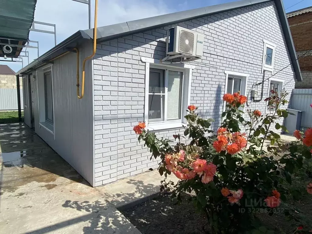 Дом в Краснодарский край, Темрюкский район, Голубицкое с/пос, ... - Фото 1