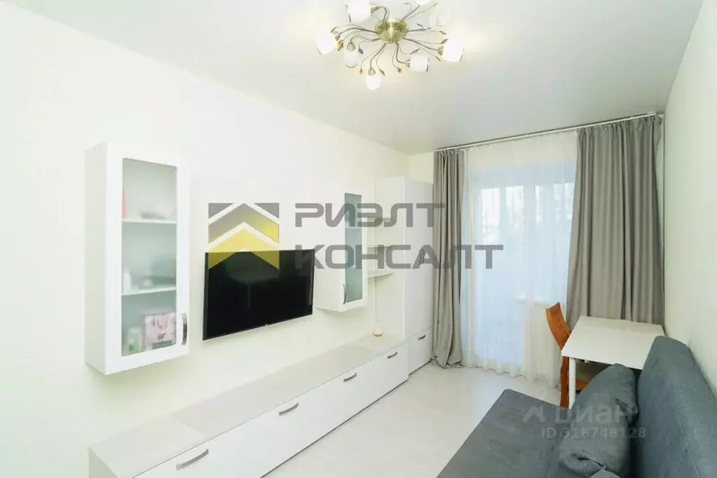 3-к кв. Омская область, Омск ул. Перелета, 22к1 (60.3 м) - Фото 0