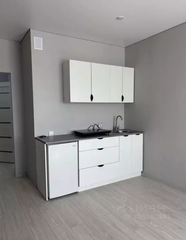 Студия Хакасия, Абакан ул. Генерала Тихонова, 8/2 (27.0 м) - Фото 1