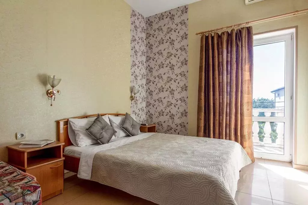 Комната Краснодарский край, Геленджик Изумрудная ул., 12 - Фото 1