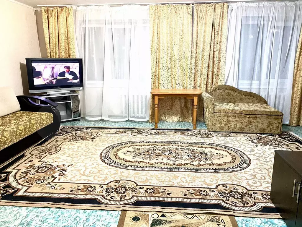 3-к. квартира, 120 м, 4/10 эт. - Фото 0