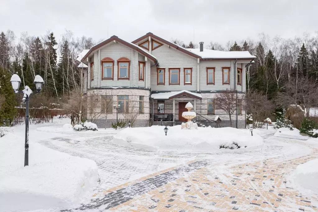 Коттедж в Московская область, Наро-Фоминский городской округ, д. ... - Фото 0