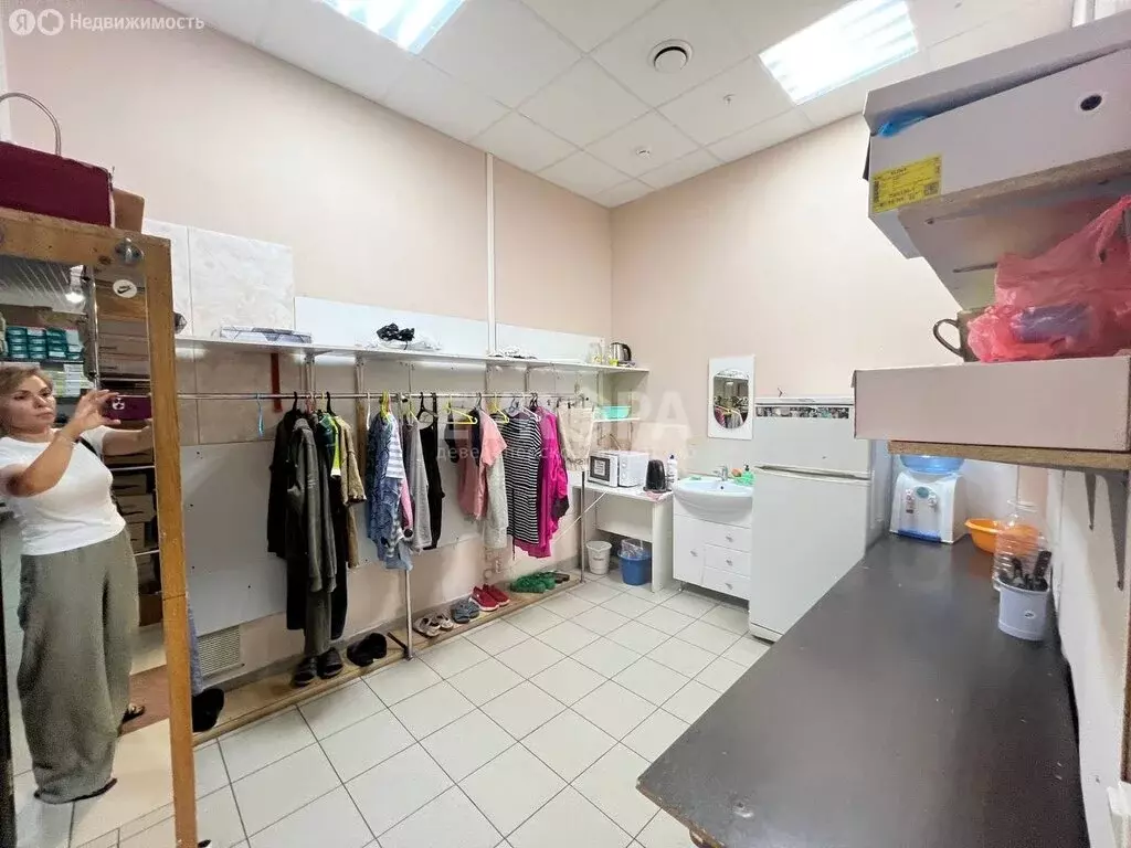 Торговая площадь (633 м) - Фото 0