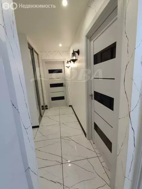 2-комнатная квартира: Тюмень, улица Самарцева, 19А (46.3 м) - Фото 0