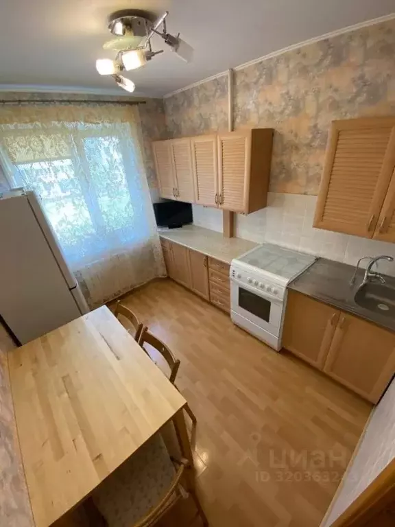 3-к кв. Орловская область, Орел Комсомольская ул., 284 (66.4 м) - Фото 1