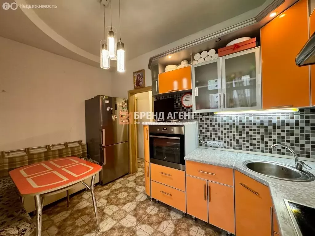 2-комнатная квартира: Белгород, улица Конева, 17 (60 м) - Фото 0