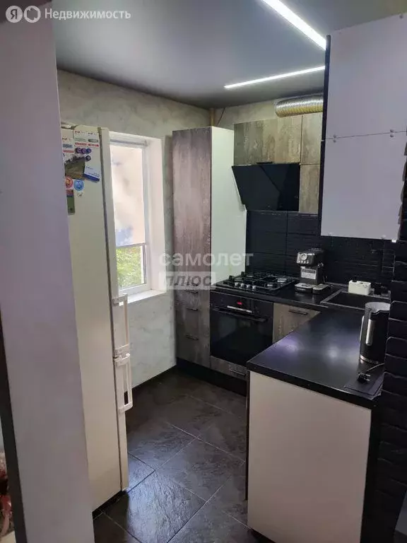 2-комнатная квартира: Астрахань, Боевая улица, 74 (46.5 м) - Фото 1