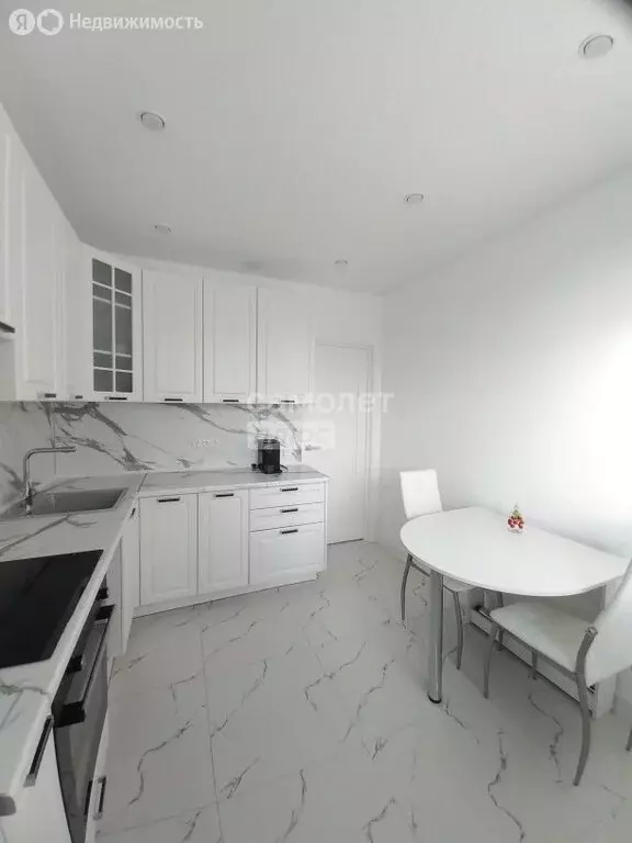 1-комнатная квартира: Москва, улица Наташи Ковшовой, 11 (40 м) - Фото 1