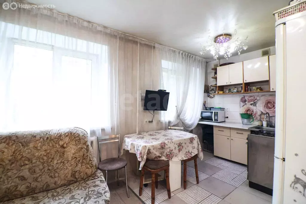 3-комнатная квартира: Барнаул, улица Союза Республик, 12 (61.3 м) - Фото 2