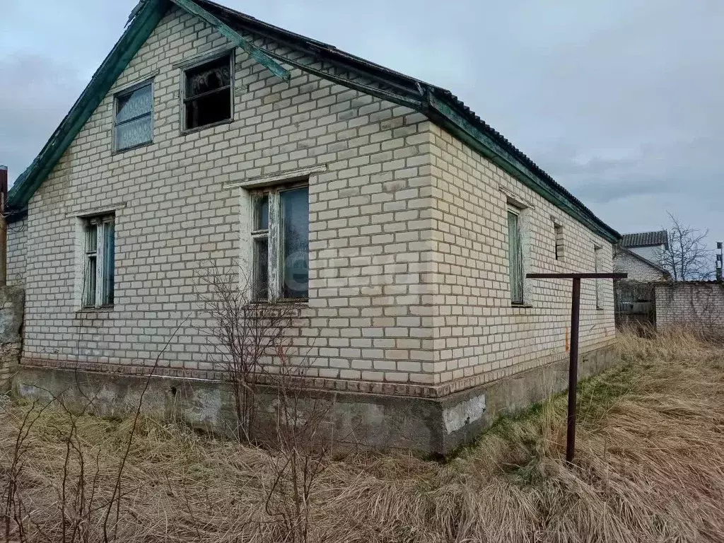 Дом в Псковская область, Порхов ул. 54-й Армии, 10 (70 м) - Фото 1