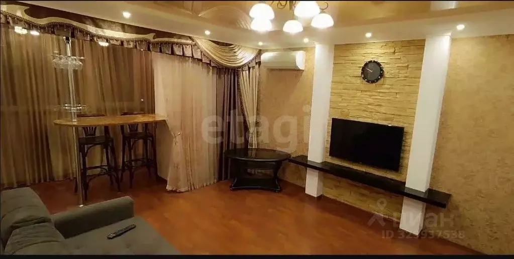 4-к кв. Коми, Сыктывкар просп. Бумажников, 42 (85.2 м) - Фото 1