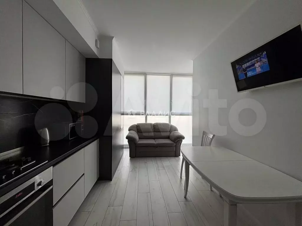 1-к. квартира, 40 м, 1/8 эт. - Фото 1
