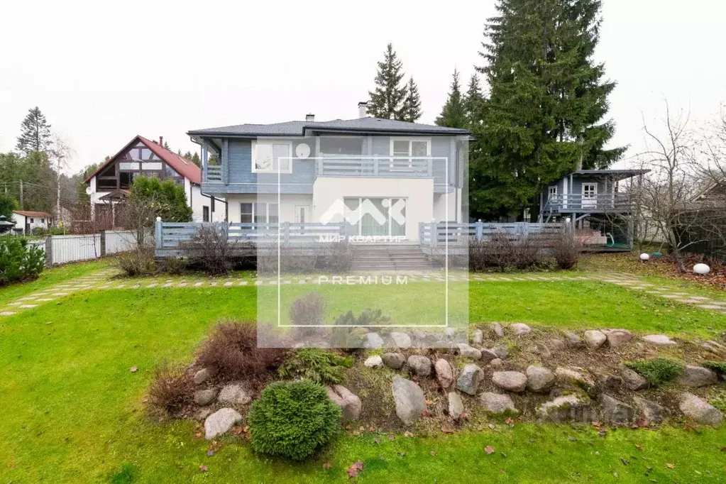 Дом в Санкт-Петербург пос. Смолячково, ш. Приморское, 679к31 (285 м) - Фото 1