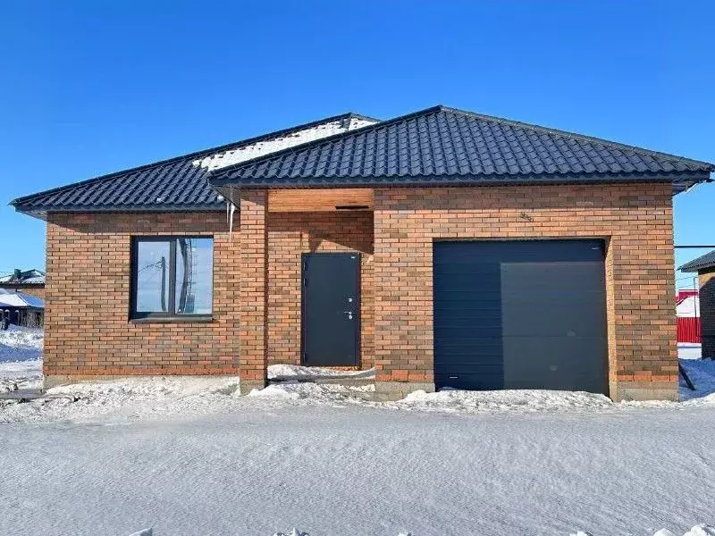 Дом в Оренбургская область, Оренбургский район, с. Подгородняя ... - Фото 1