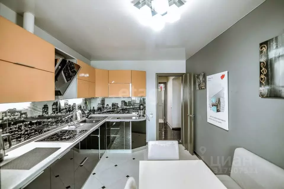 3-к кв. Сахалинская область, Южно-Сахалинск Комсомольская ул., 291 ... - Фото 1