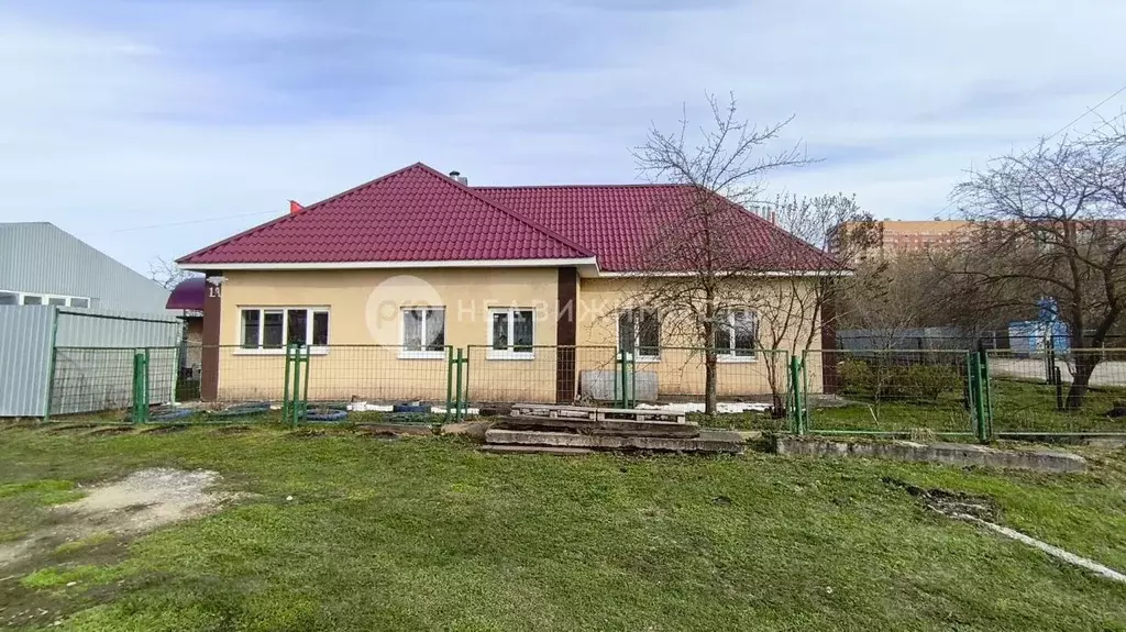 Дом в Рязанская область, Рязань Школьная ул., 1А (92 м) - Фото 1