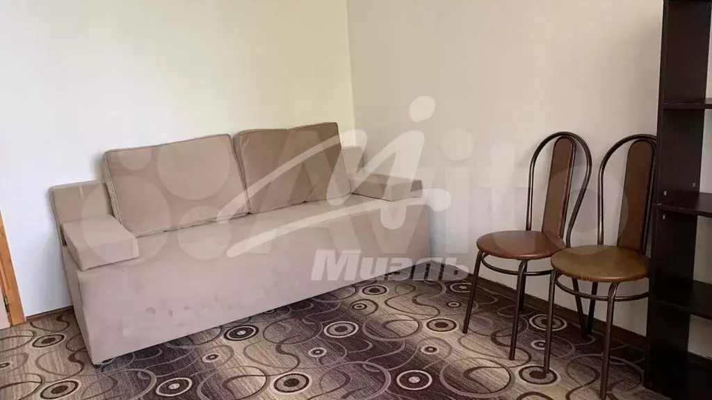 Комната 12 м в 3-к., 1/9 эт. - Фото 0