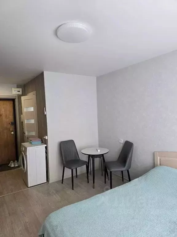 Студия Приморский край, Владивосток ул. Кирова, 64 (18.0 м) - Фото 1