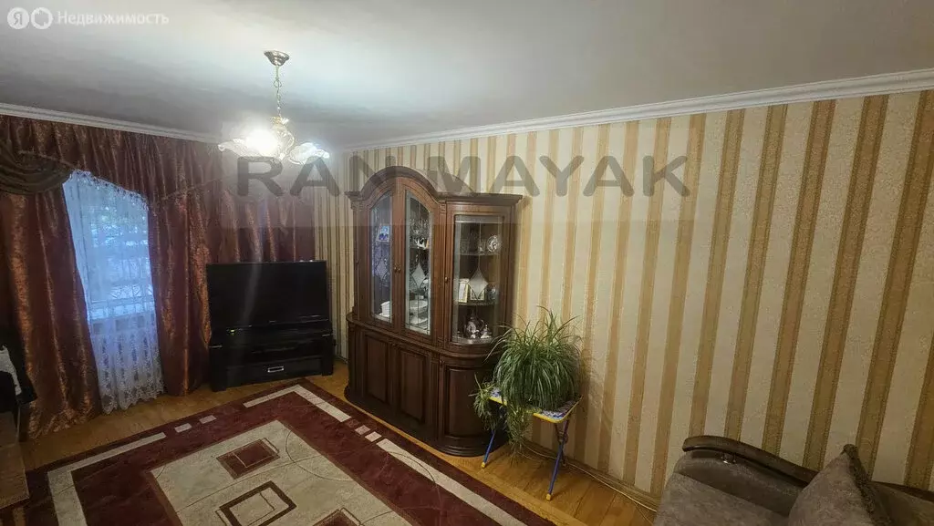 3-комнатная квартира: Майкоп, улица Димитрова, 14 (67.1 м) - Фото 0