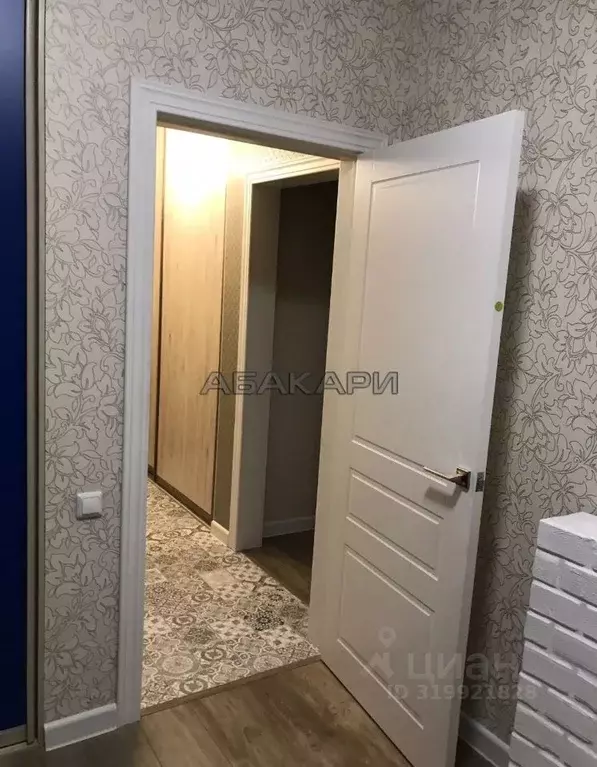 2-к кв. Красноярский край, Красноярск Линейная ул., 112 (34.0 м) - Фото 1