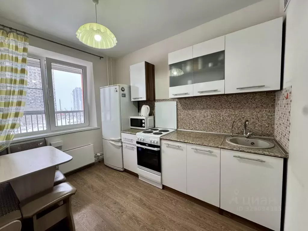 1-к кв. Волгоградская область, Волгоград ул. 8-й Воздушной Армии, 5 ... - Фото 1