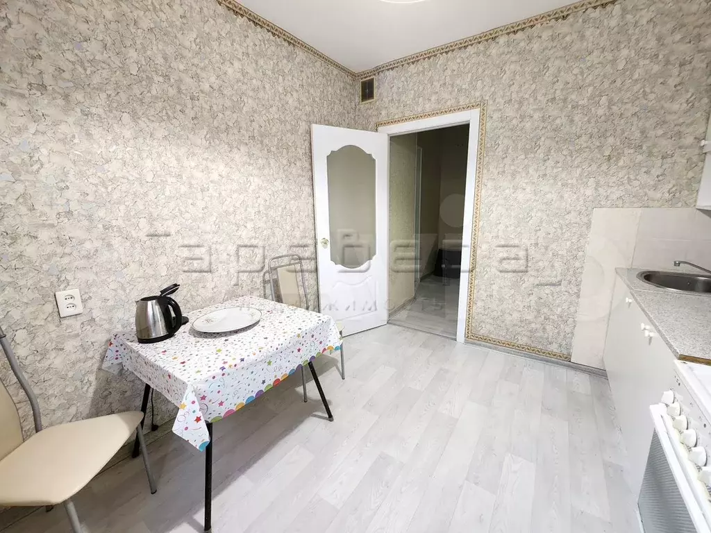 1-к. квартира, 40 м, 2/9 эт. - Фото 1