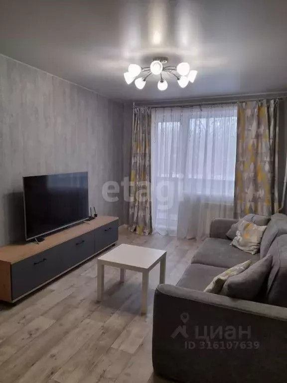 3-к кв. Кемеровская область, Кемерово ул. Металлистов, 20 (62.0 м) - Фото 1