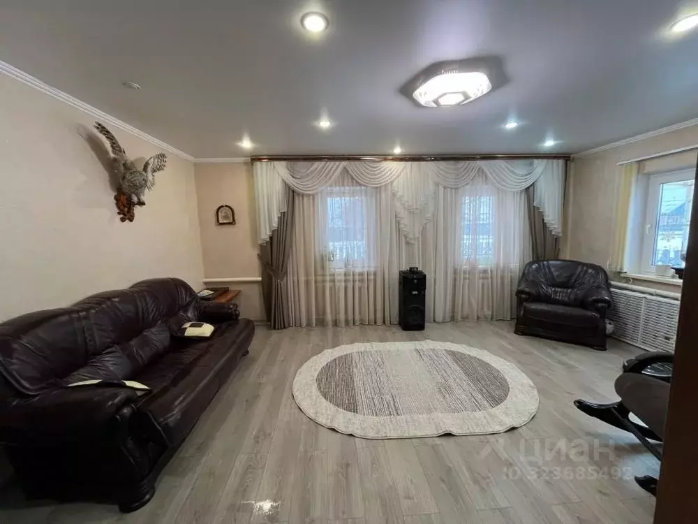 Дом в Омская область, Любинский район, с. Казанка ул. Ленина, 21 (154 ... - Фото 1