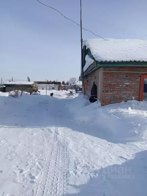 3-к кв. Омская область, Кормиловский район, с. Сыропятское ул. ... - Фото 1