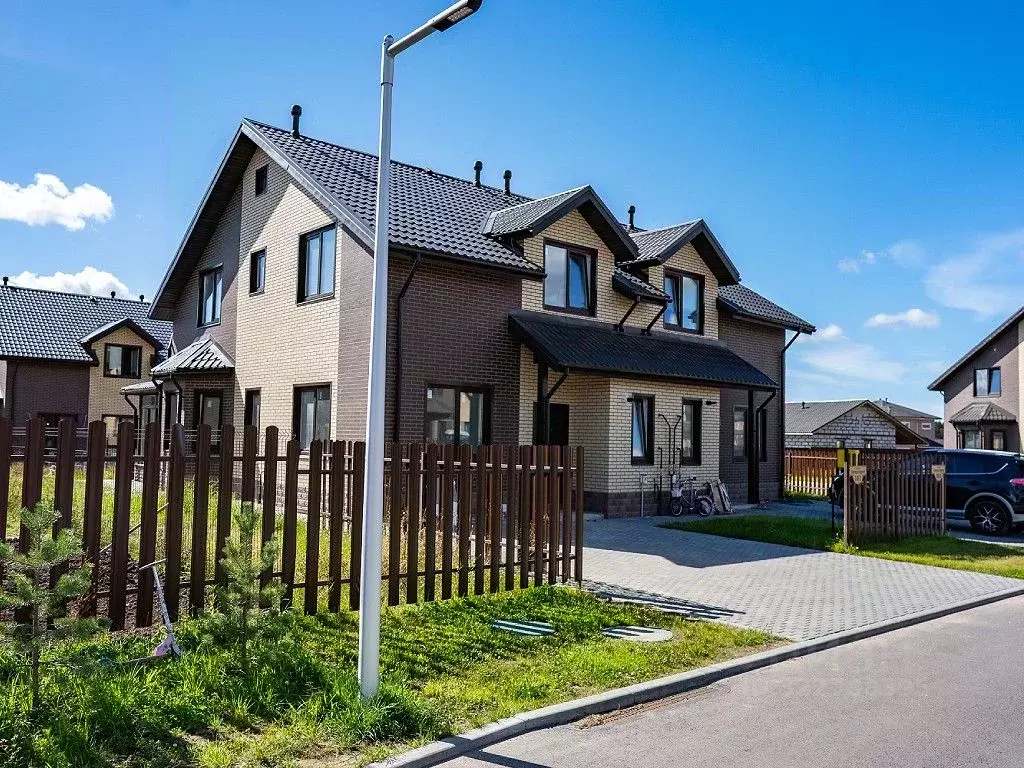 Таунхаус в Ленинградская область, Всеволожский район, Агалатовское ... - Фото 2