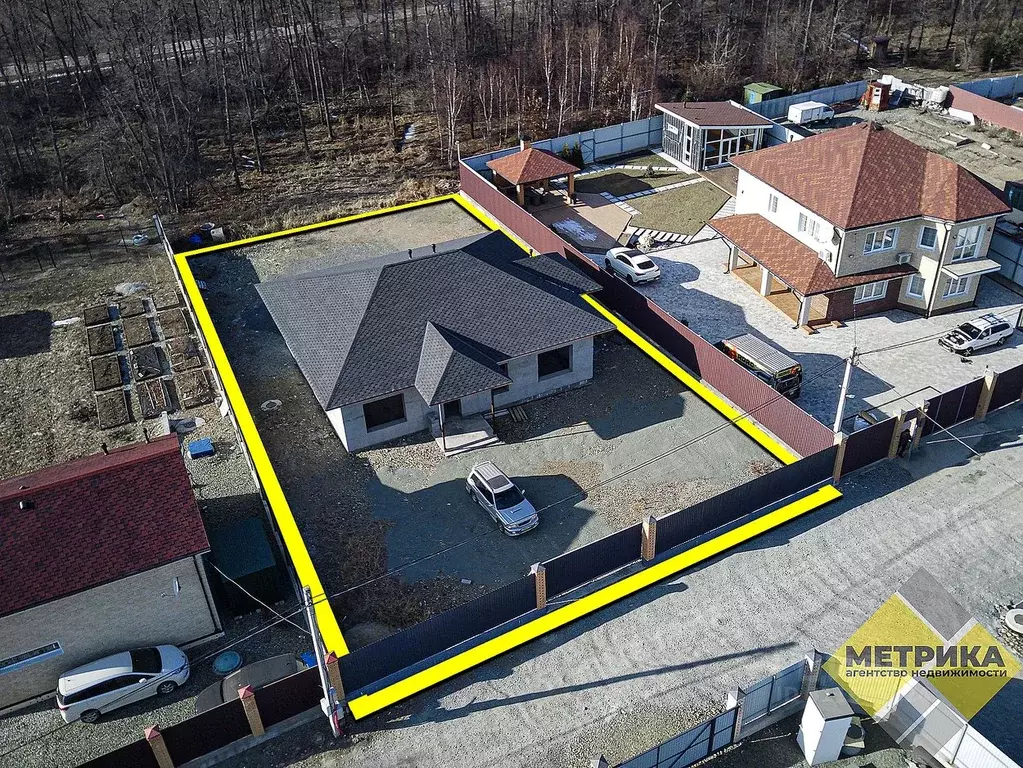 Дом в Приморский край, Артем Ольха садовое товарищество,  (215 м) - Фото 0