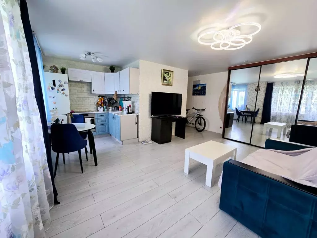 Продаётся 2-к квартира, 42.3 м - Фото 1