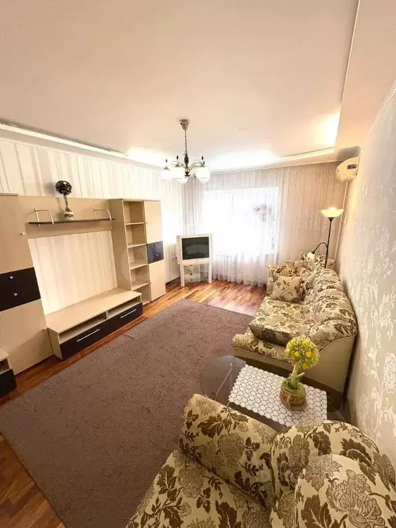 2-к кв. Татарстан, Казань ул. 2-я Юго-Западная, 5 (70.0 м) - Фото 1