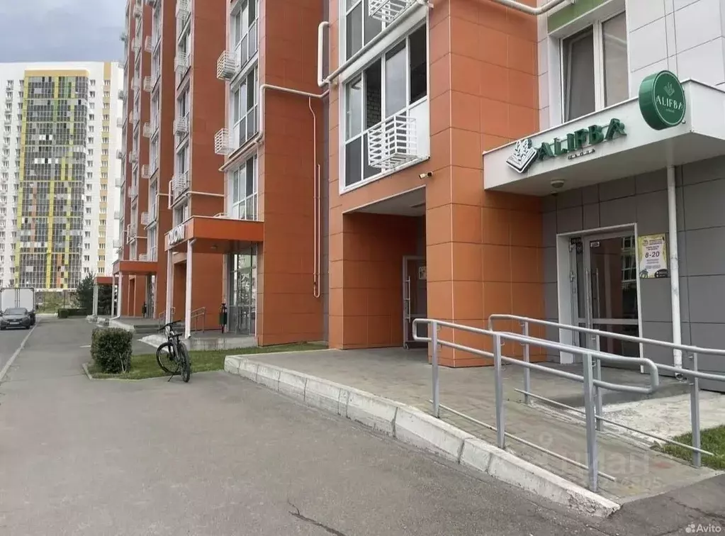 Помещение свободного назначения в Татарстан, Казань ул. Азата ... - Фото 2