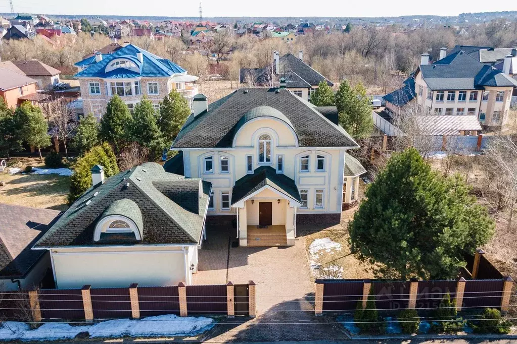 Коттедж в Москва Брехово хут., Мирный СНТ, № 1 сектор,  (320 м) - Фото 1