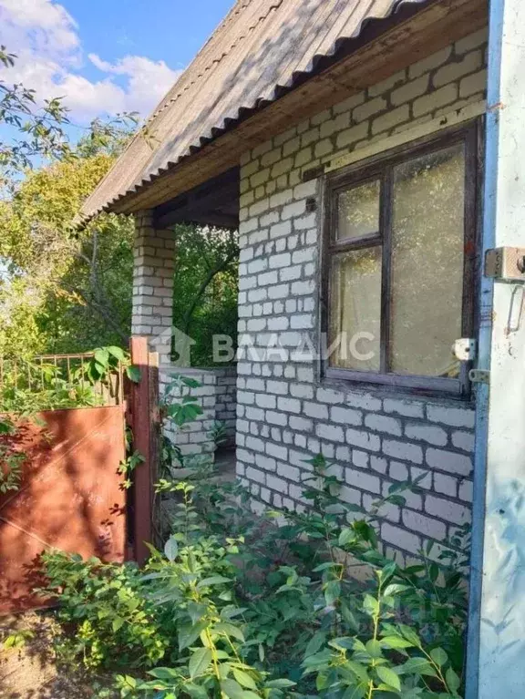 Дом в Саратовская область, Вольский район, Терсинское муниципальное ... - Фото 1
