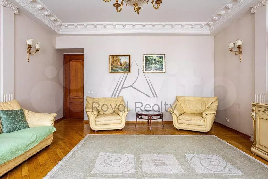 3-к. квартира, 140 м, 4/5 эт. - Фото 0
