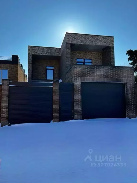 Дом в Ростовская область, Ростов-на-Дону Крайняя ул., 25 (240 м) - Фото 1