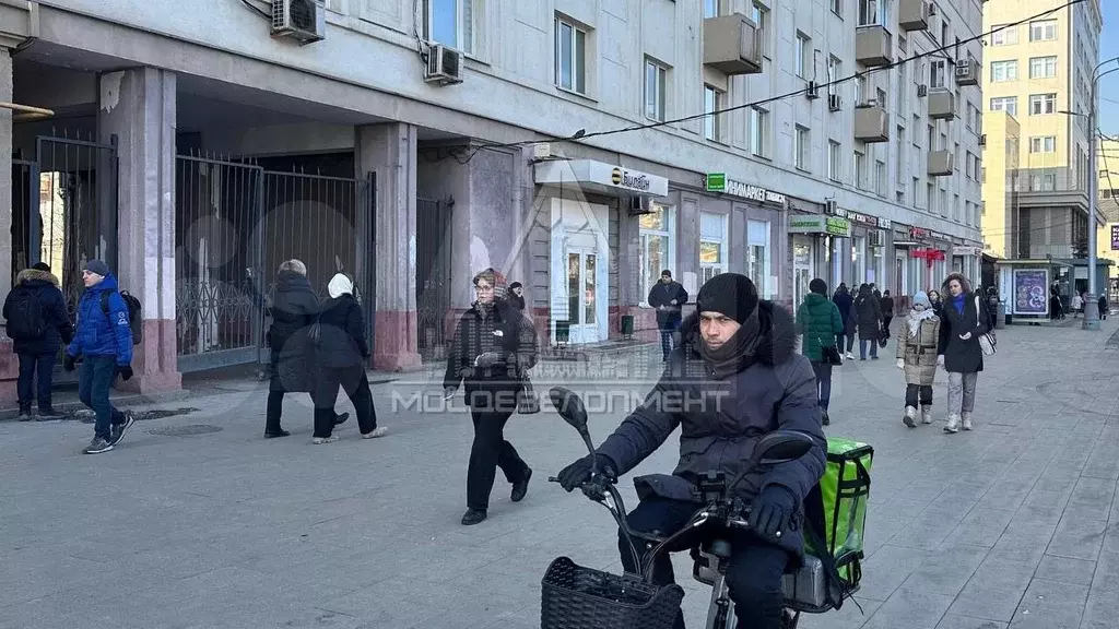 Под кофе 12м2 на трафике - Фото 1