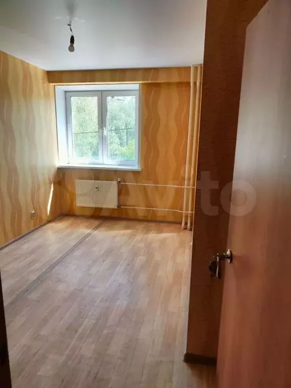 Комната 10,9 м в 3-к., 2/17 эт. - Фото 1