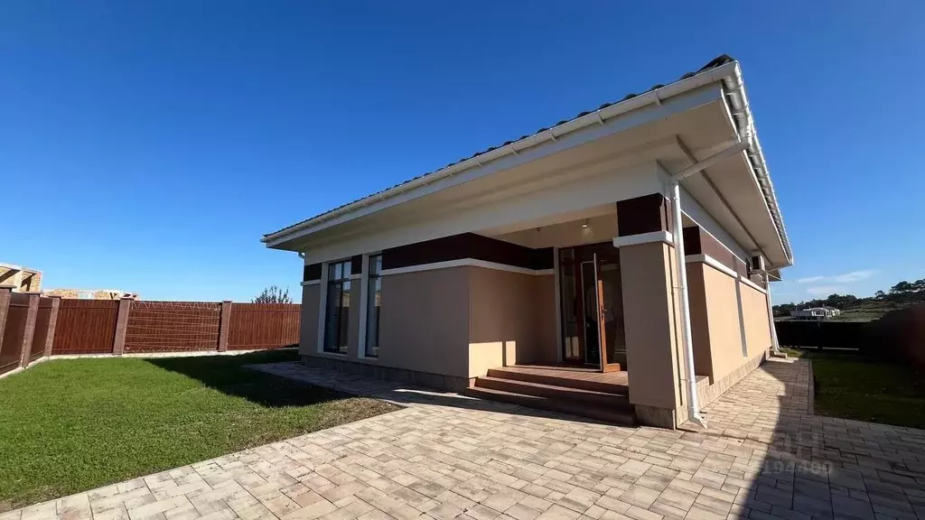 Коттедж в Крым, Симферопольский район, Мирновское с/пос, с. ... - Фото 1