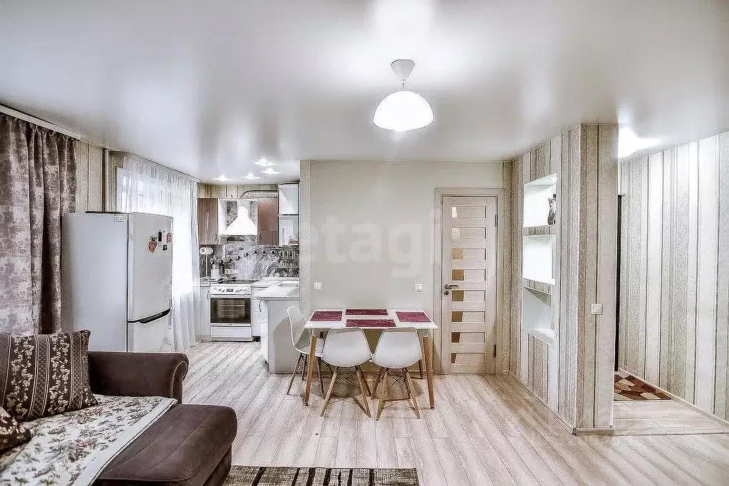 2-к кв. Сахалинская область, Южно-Сахалинск Амурская ул., 159 (48.0 м) - Фото 1