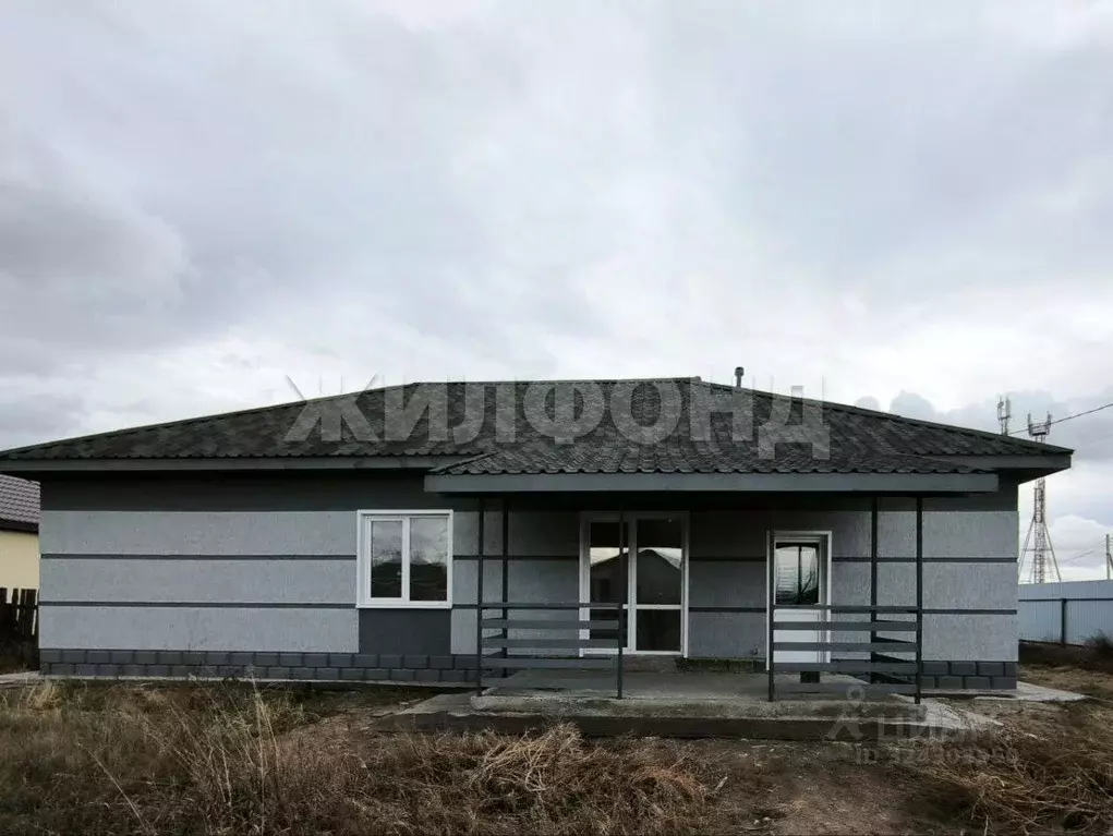 Дом в Хакасия, Усть-Абаканский район, пос. Тепличный Зеленая ул. (150 ... - Фото 2