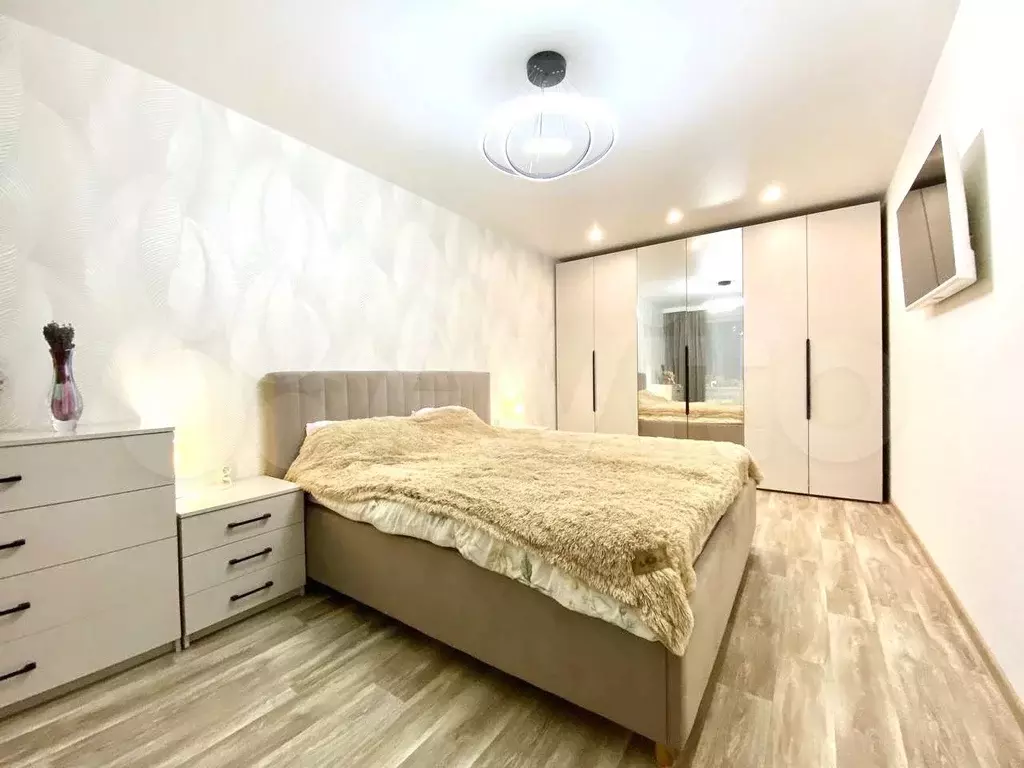 3-к. квартира, 60 м, 9/9 эт. - Фото 0