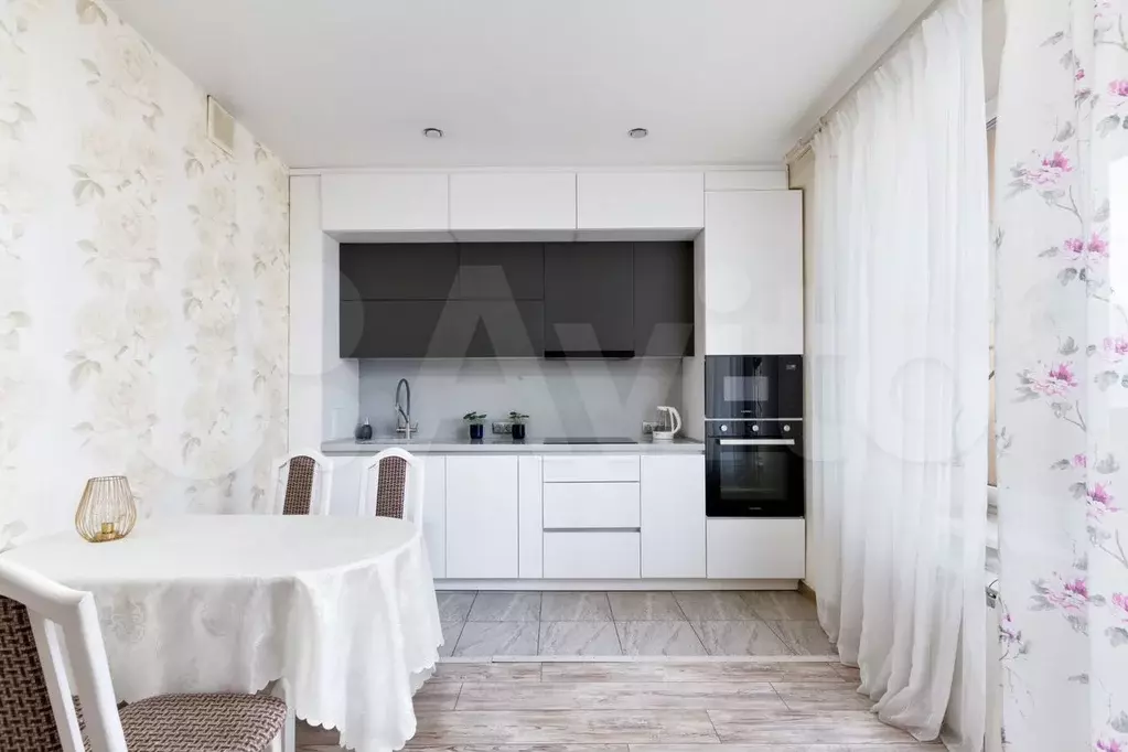 3-к. квартира, 130 м, 7/9 эт. - Фото 1