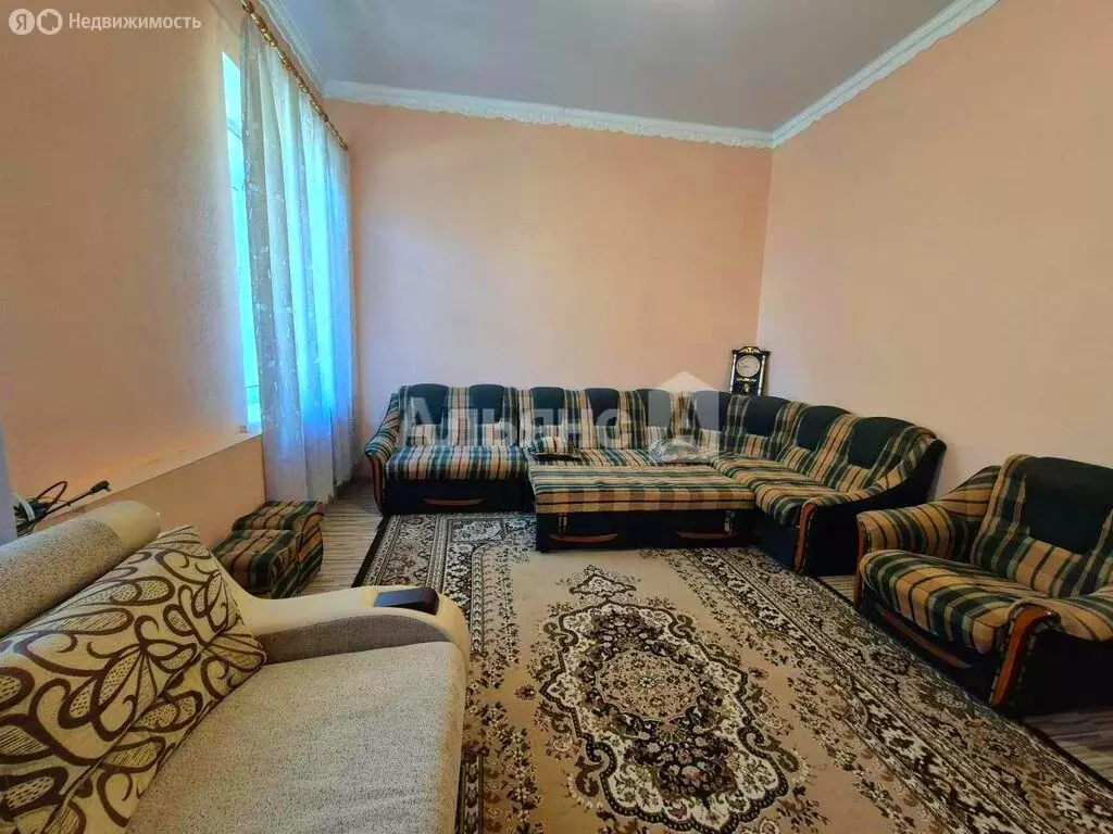 2-комнатная квартира: Усть-Лабинск, Вокзальная улица, 13/1 (55.3 м) - Фото 1