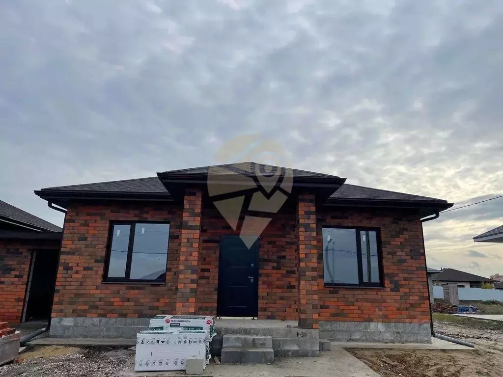 Дом в Белгородская область, Старый Оскол ул. Демидовская (110 м) - Фото 1